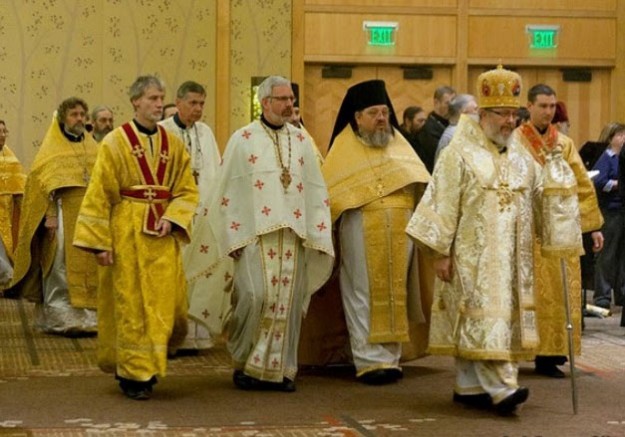 Канадская делегация во главе с преосвященнейшим Иренеем, епископом города Квебека, администратором Канадской епархии.