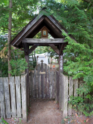 Калитка у скита
