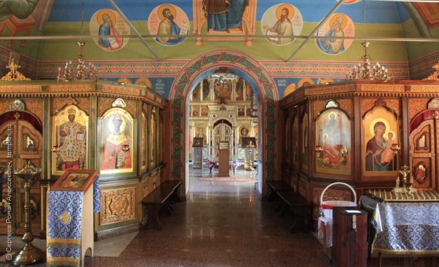 Приделы трапезной Знаменской церкви в Переславле-Залесском Ярославской области